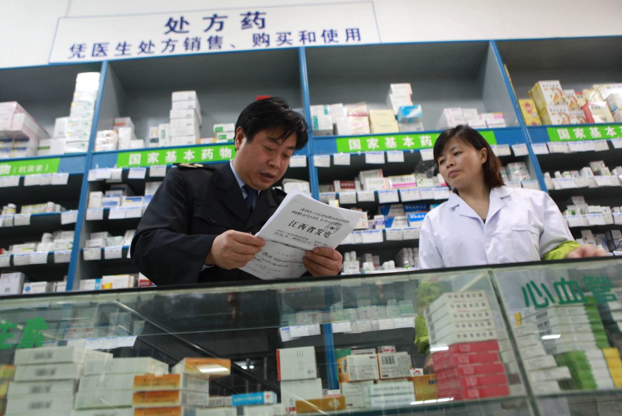 投資マネーが期待する、中国14億人の医薬品小売業
