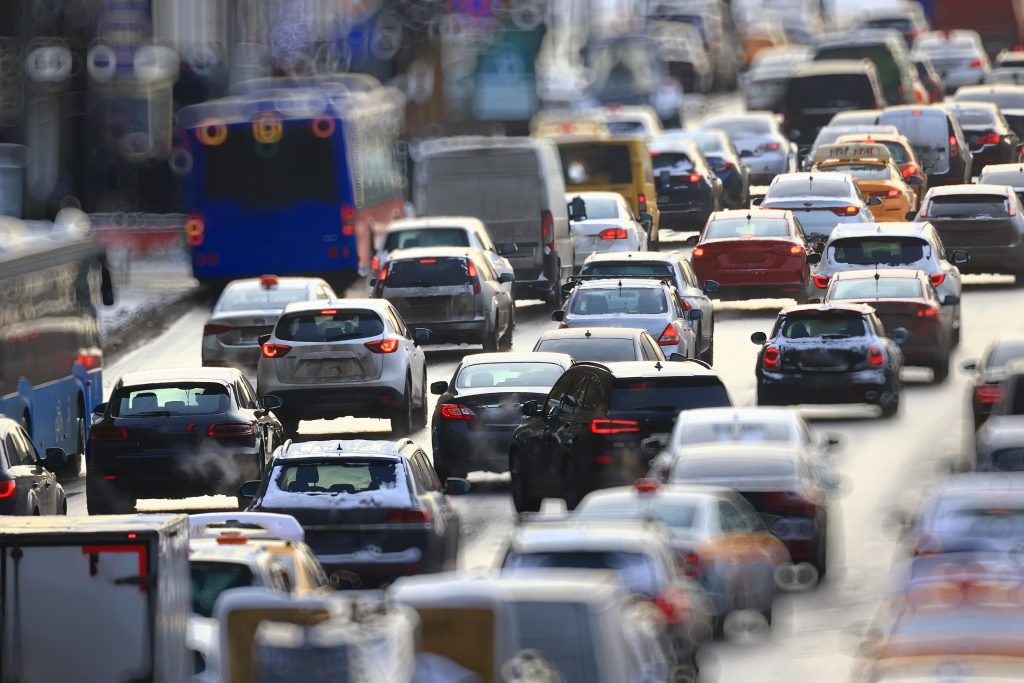 交通渋滞が「社会的生産性」を阻害する