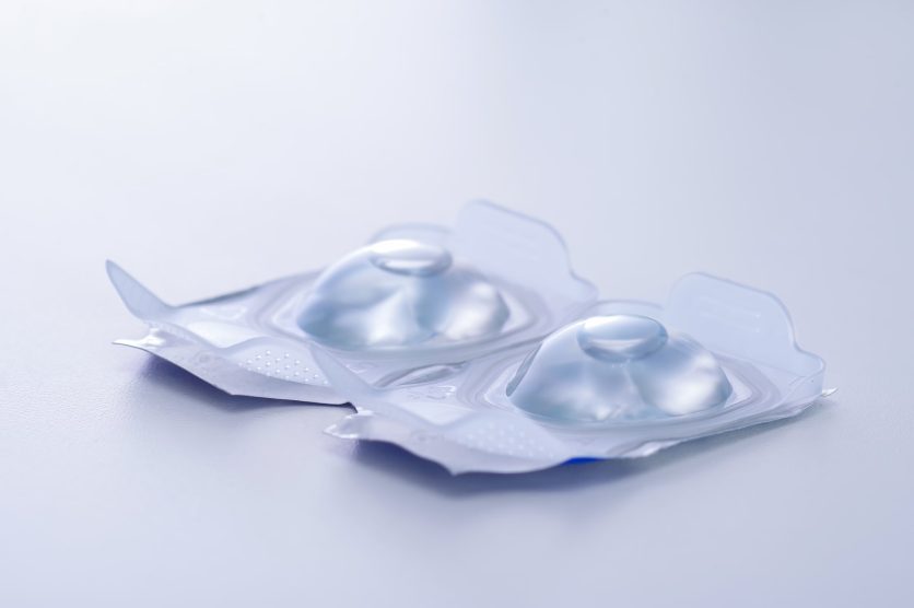 使い捨てコンタクトレンズ事業はどのように創出されたか?